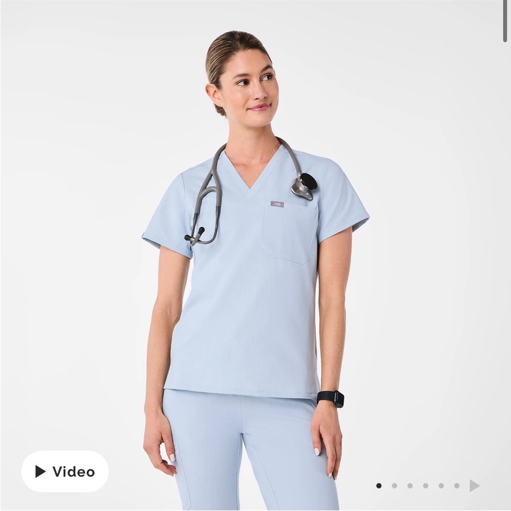 LIMITED EDITION FIGS scrub set: Chambray size small